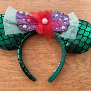 Green Mermaid Scale Headband with Bow